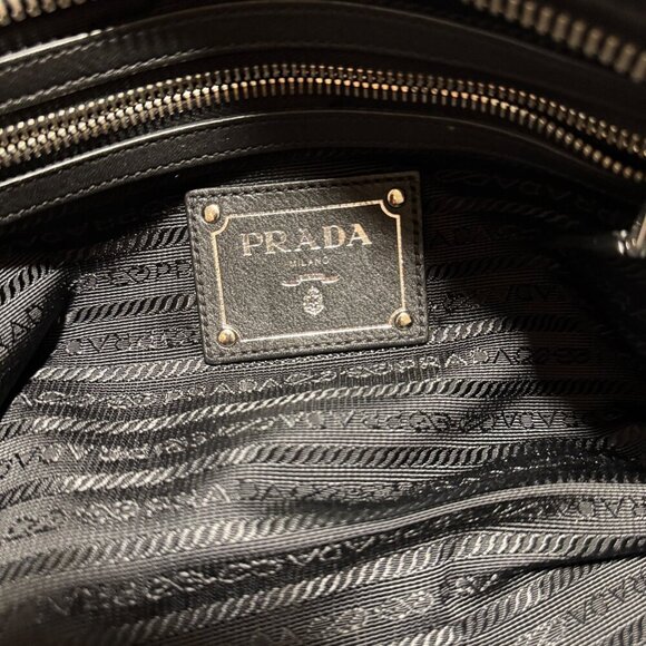 Prada Vitello Daino Logo Leather Bauletto Bag Nero Black Authenticity Card Mint - Picture 15 of 16